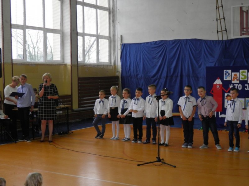 Pasowanie na ucznia klasy I.